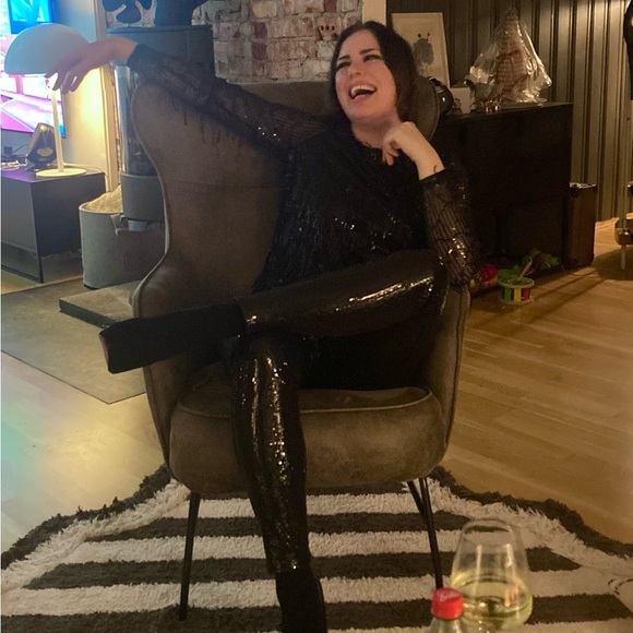 Meet your Posher, Kaspara - Picture 1 of 1